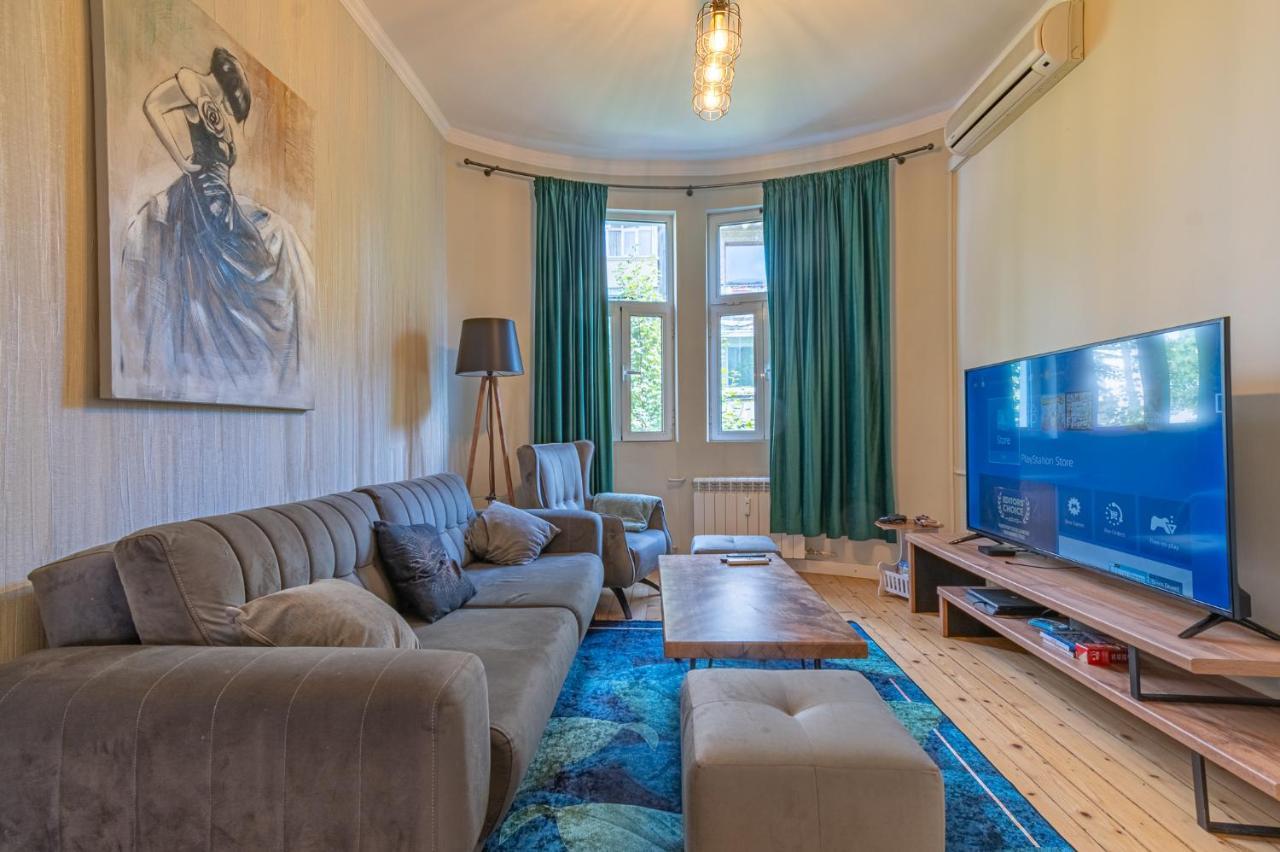 Ferienwohnung 5 Seconds Away From The Main Street, Free Secured Parking Sofia Exterior foto